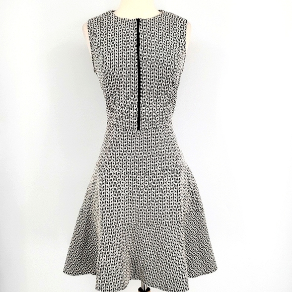 Sharagano Black White Geo Square Knit Sleeveless Zipper Fit and Flare Dress 4 - Picture 2 of 9